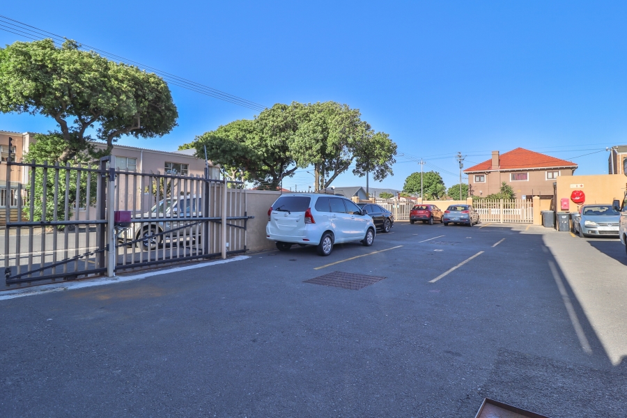 2 Bedroom Property for Sale in Townsend Estate Western Cape